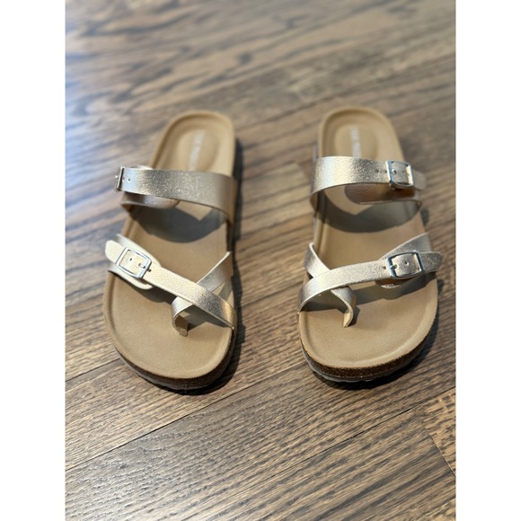Steve Madden Kids Rose Gold Double Strap Buckle Cork Footbed Sandals Size 5 - Picture 2 of 6